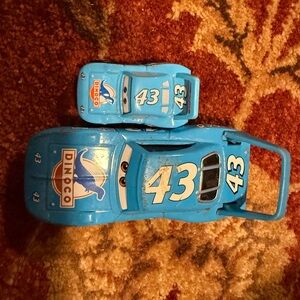 Dinoco Blue Racing Car Toy Set